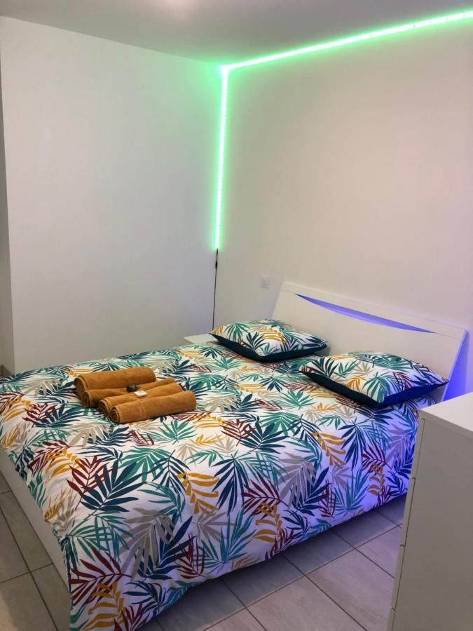 Superbe Appartement Руан Екстериор снимка