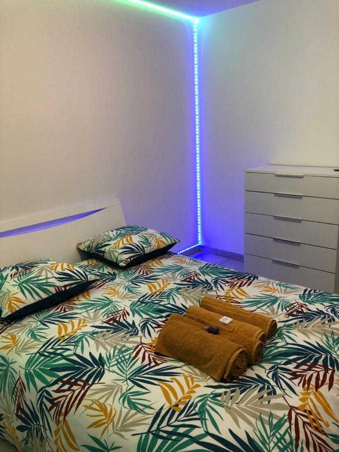 Superbe Appartement Руан Екстериор снимка